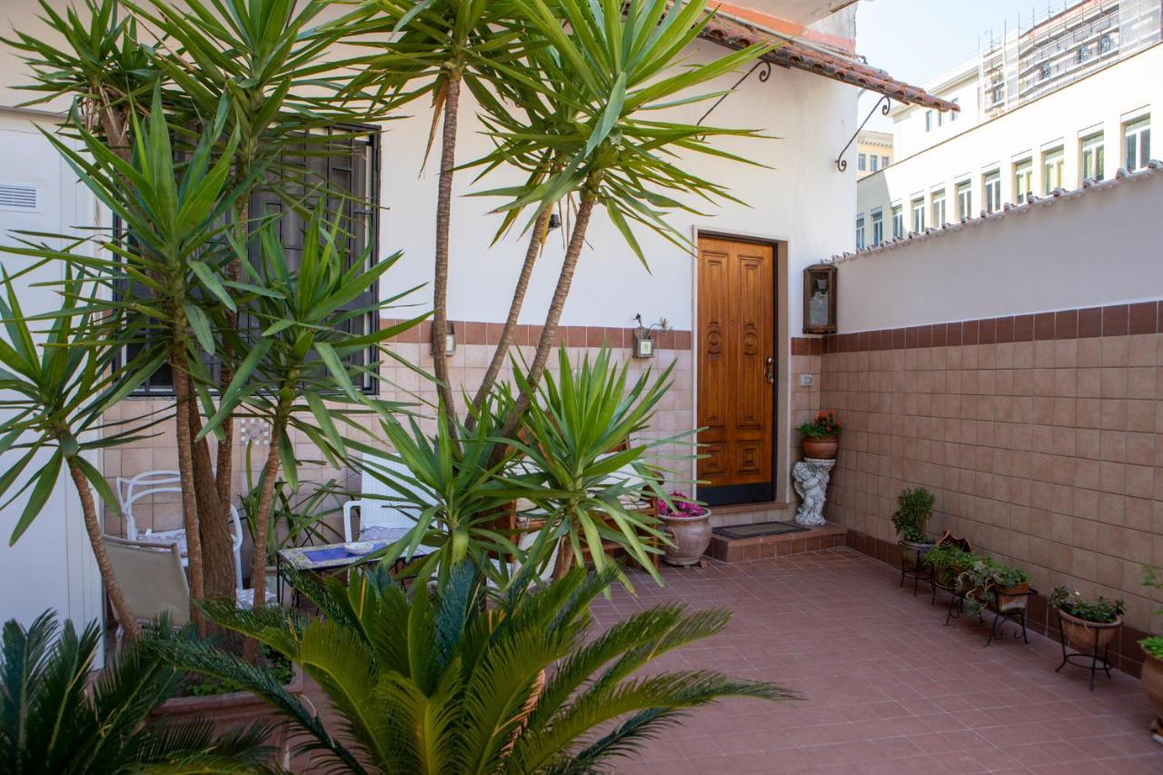 Gege'S Home نابولي المظهر الخارجي الصورة
