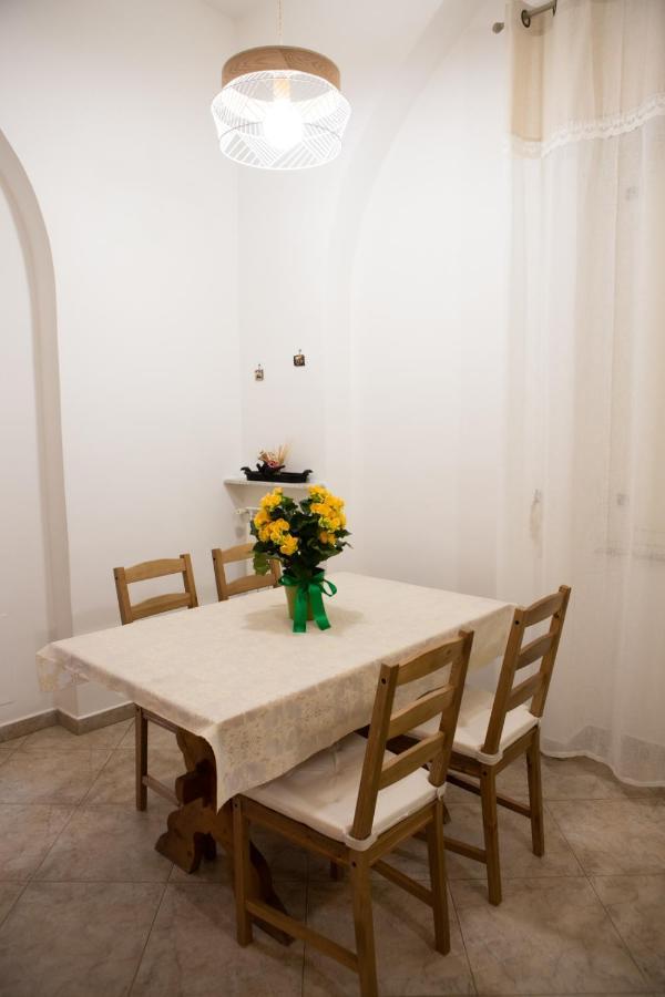 Gege'S Home نابولي المظهر الخارجي الصورة